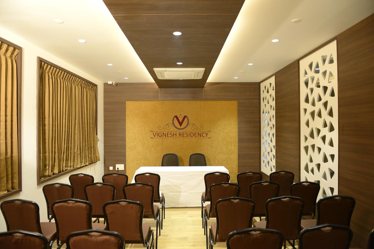 Vignesh Residency Hotel Tiruchirappalli Exterior photo